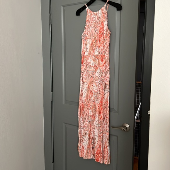 Gorgeous Old Navy Dress - Picture 3 of 3